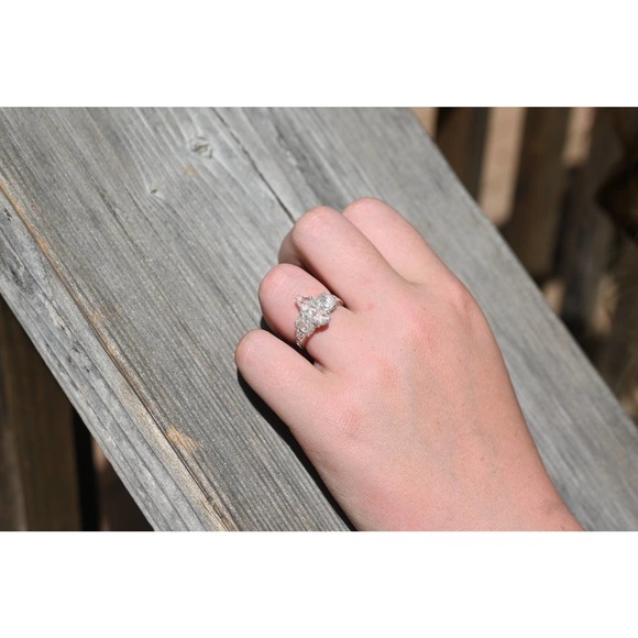 Engagement rings, raw diamond ring, raw stone ring, alternative engageme… - Picture 5 of 6